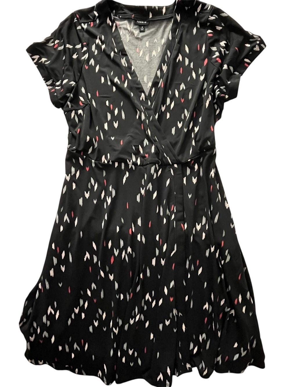 Size 2 • Torrid Black V-Neck Printed Wrap Dress
